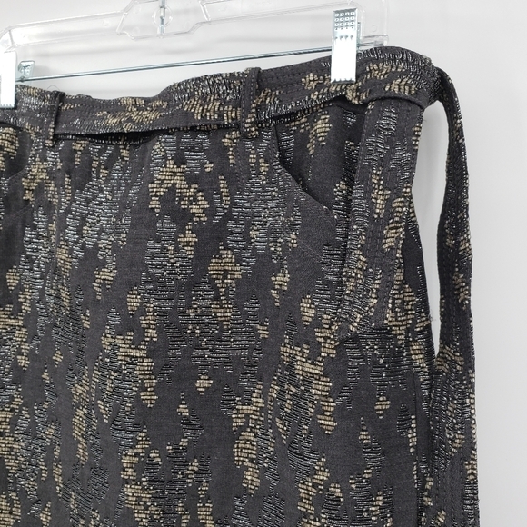 Banana Republic Jaquard Textured Belted Skirt with Metallic Accent - Picture 3 of 11